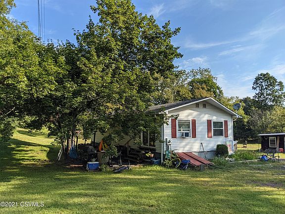 3rd image of 261 Hemlock St