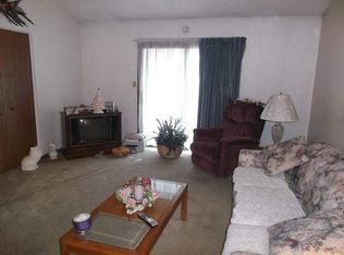 1304 E Elmwood Dr, Terre Haute, IN