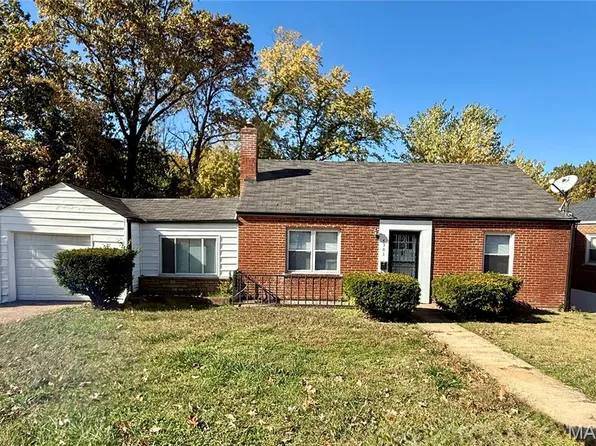 4303 Nelson Dr, Saint Louis, MO 63121