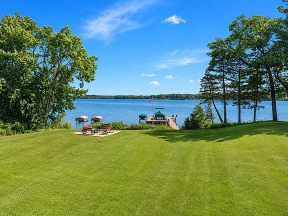 2nd image of 22584 Beach Rd