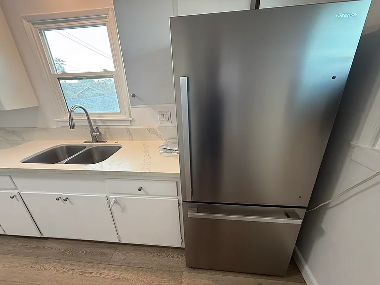2561 Poplar Pl #1/2 — Photo 8