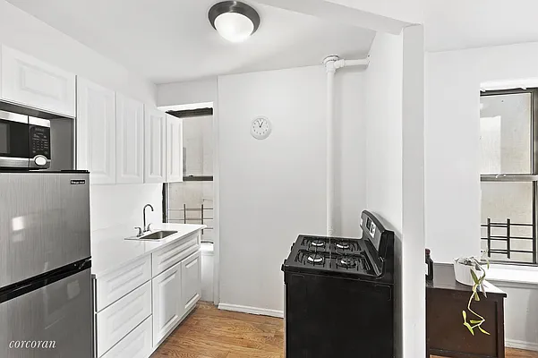 Sold by Corcoran | media 6