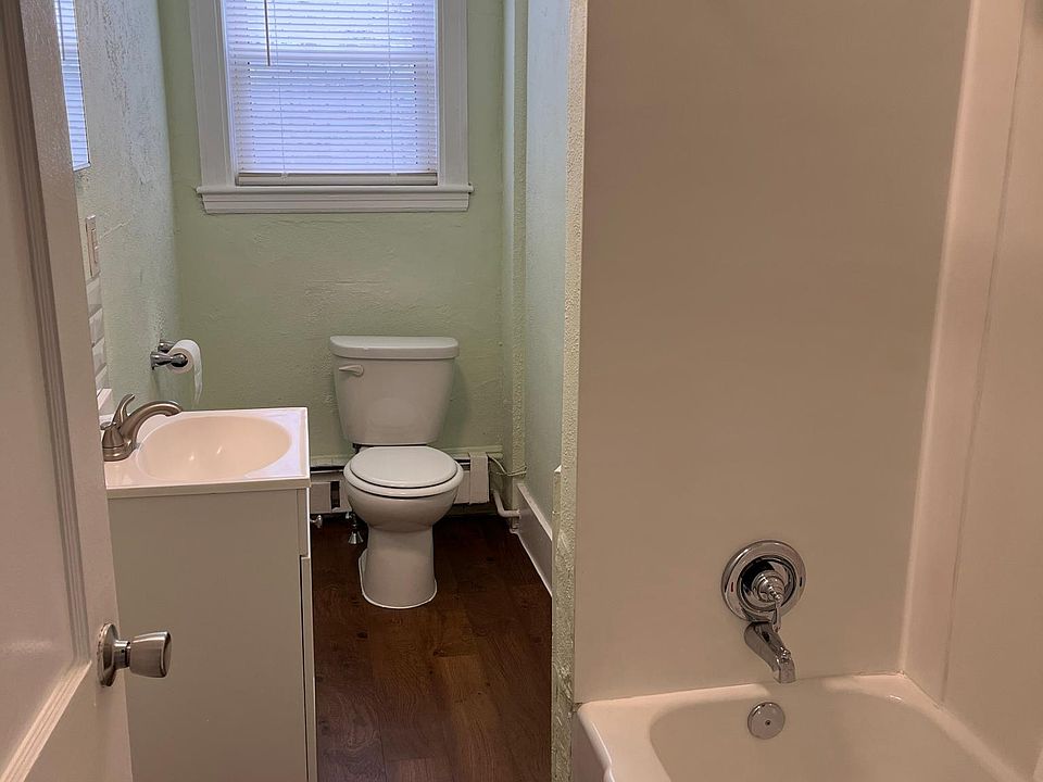 1st image of 18 E Pearl St #5