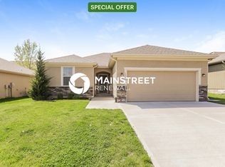 1504 NE Jaclyn Dr, Grain Valley, MO 64029