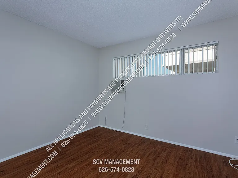 liv209 — Photo 35