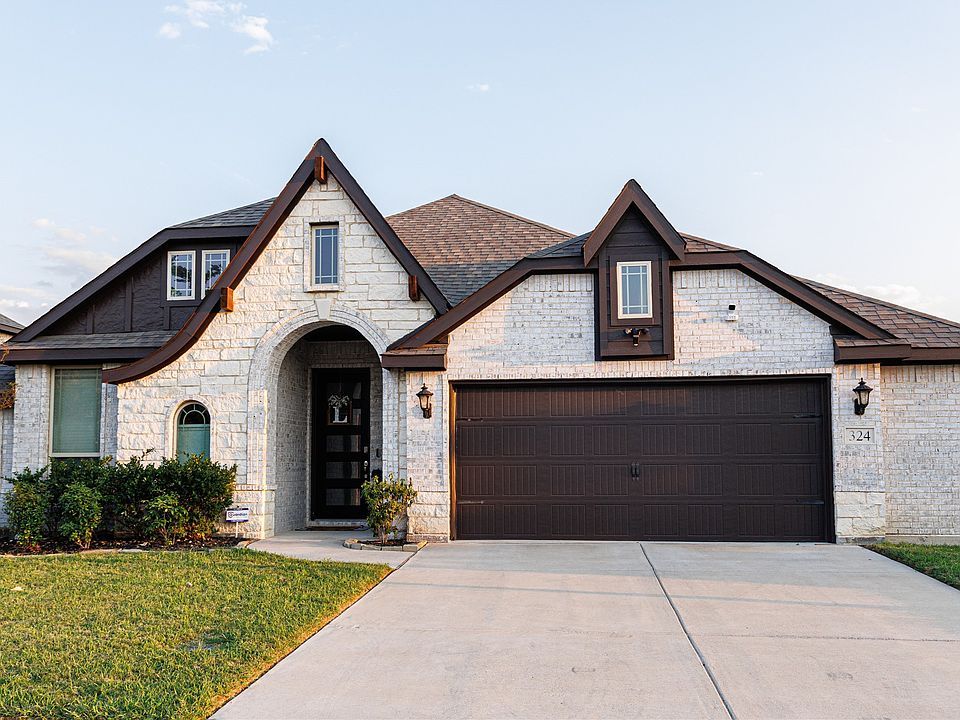 1st image of 324 W Milas Ln