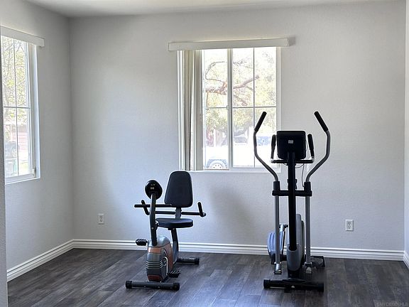 5th image of 31579 Rosales Ave