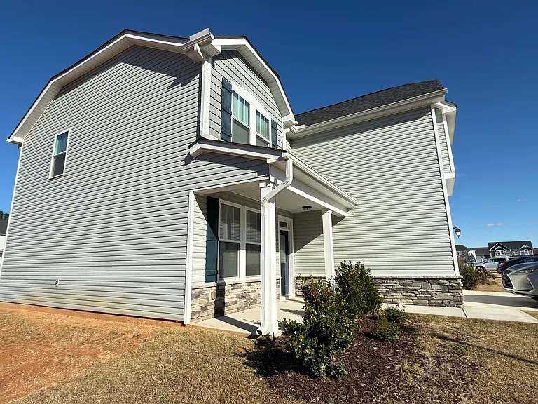 105 Wicklow Ct — Photo 5