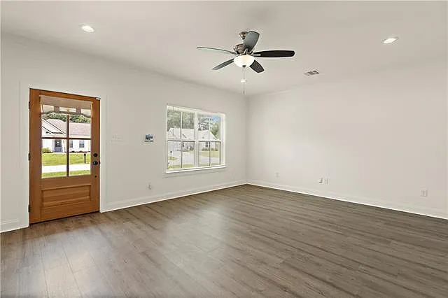 Building Photo - 16205 Chandler Pl