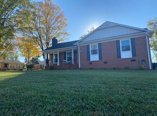 201 Fieldcrest Ln, Spartanburg, SC 29301