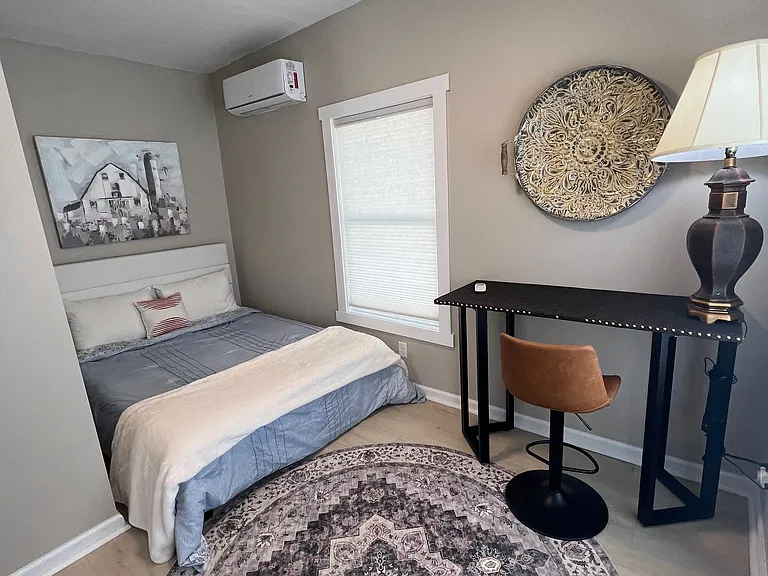 101 Moberly Ave #2 — Photo 3