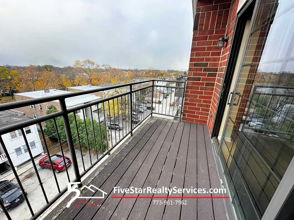 1 bed, 1020 sqft, $2,000 — Photo 3