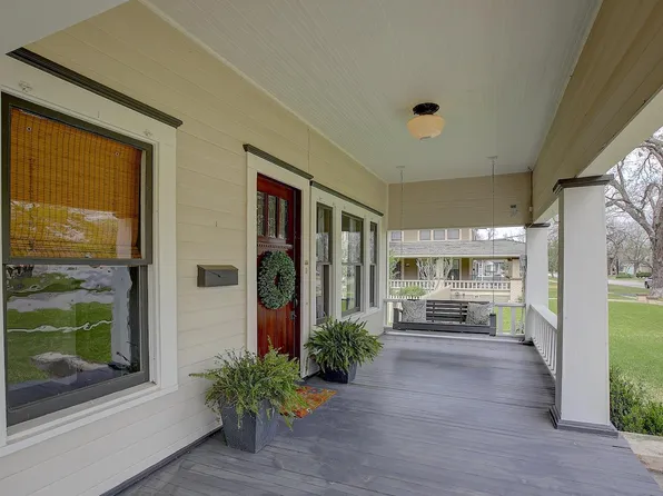 1806 S Main St, Georgetown, TX 78626