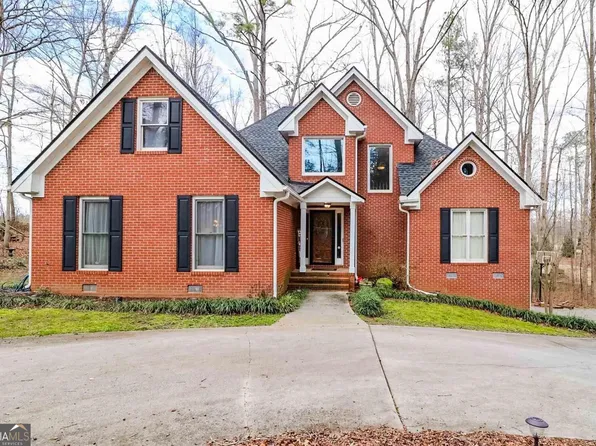 15 Tabor Forest Dr, Oxford, GA 30054