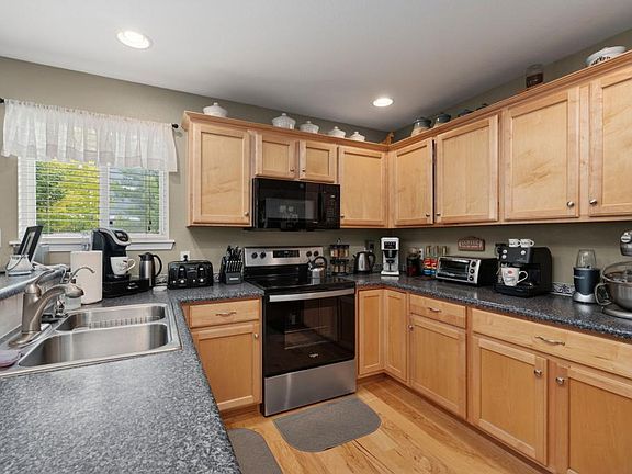 2nd image of 2109 Blue Wing Dr
