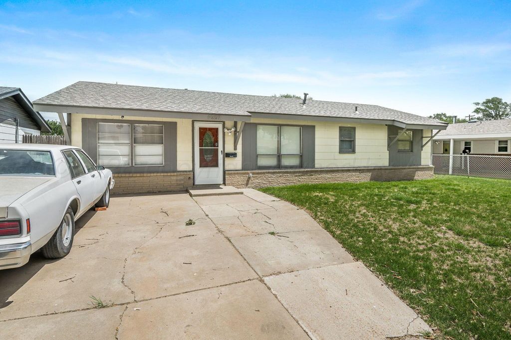 4207 SE 31st Ave, Amarillo, TX - View 2