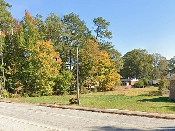 3rd image of 552 Springdale Dr
