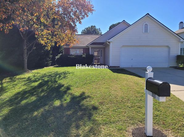111 Lake Valley Ln