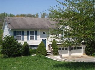 1061 Gray Station Rd, Gray, TN 37615