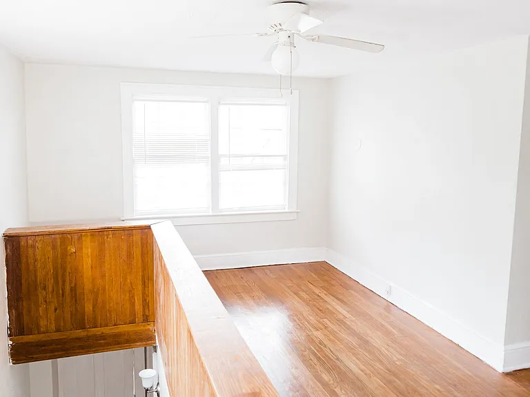 848 Hillyer Ave — Photo 7