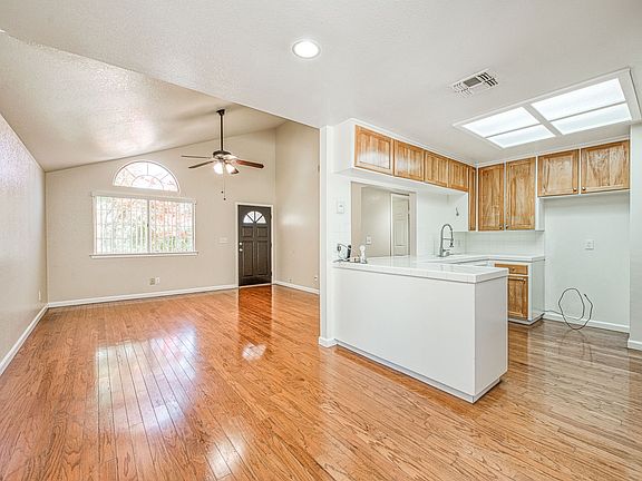 5th image of 6053 N Mitre Ave