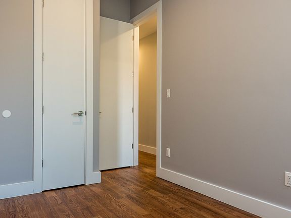 3rd image of 1889 Troutman St APT 6D
