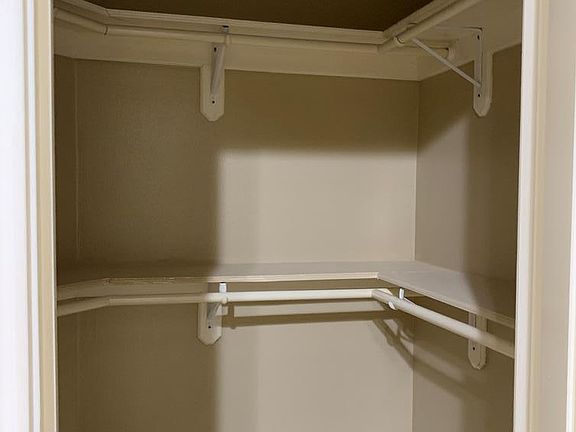 4th image of 4036 Westland Dr