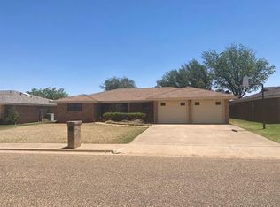 103 Beech Cir, Levelland, TX 79336