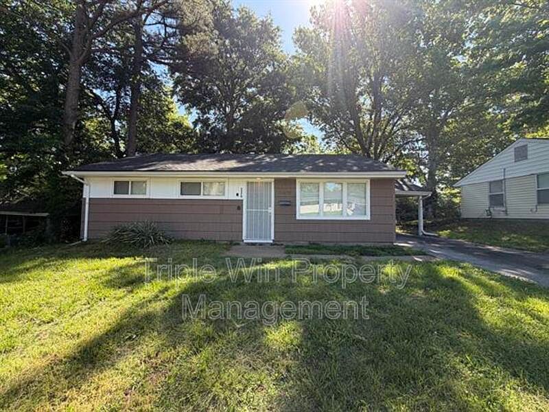 1st image of 5570 Winchelsea Dr
