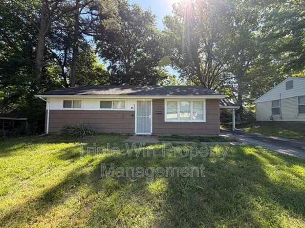 5570 Winchelsea Dr, Saint Louis, MO 63121
