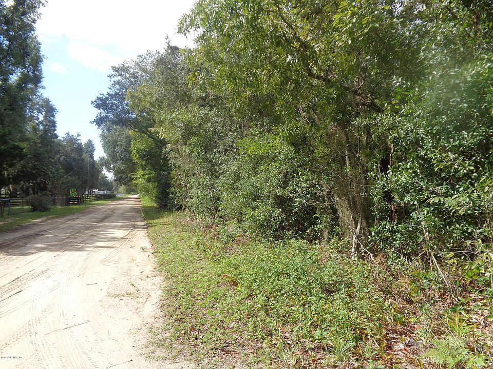 2nd image of 121 Virginia Ln