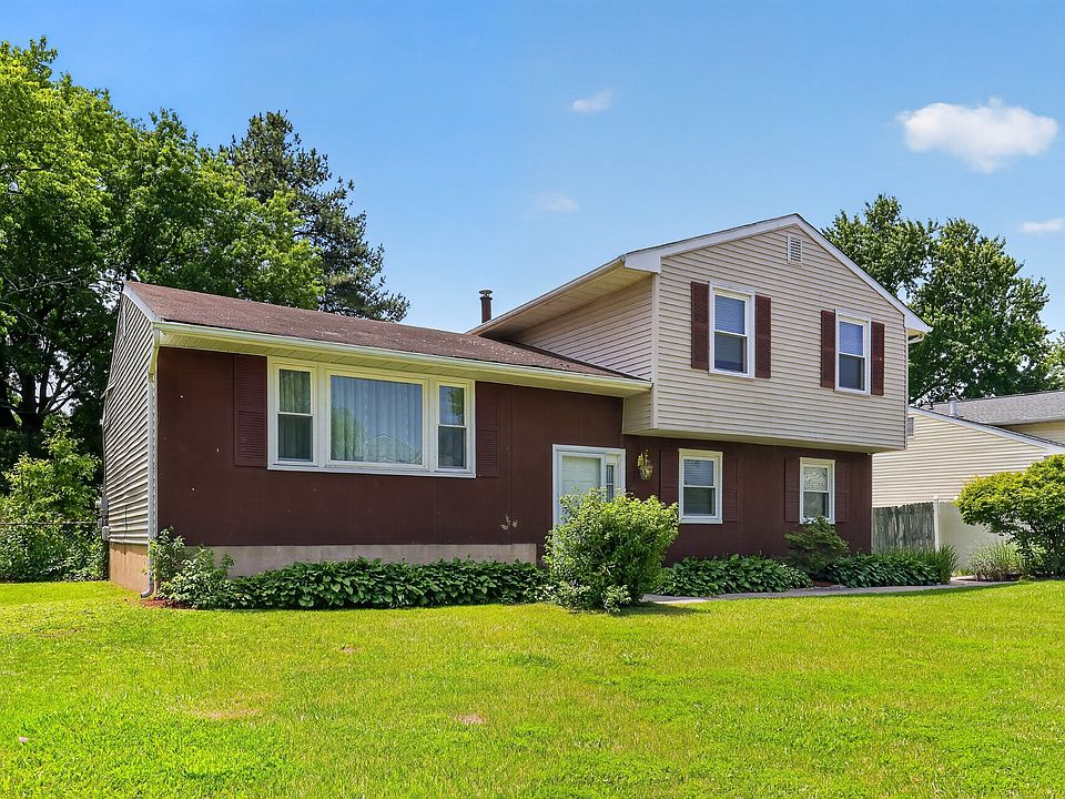 1st image of 31 N Skyward Dr