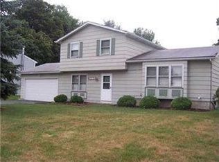 1419 Tudor Way, Farmington, NY 14425