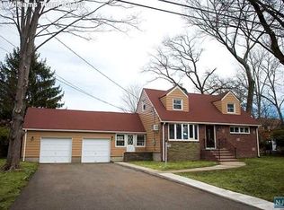 110 Westend Ave, Westwood, NJ 07675