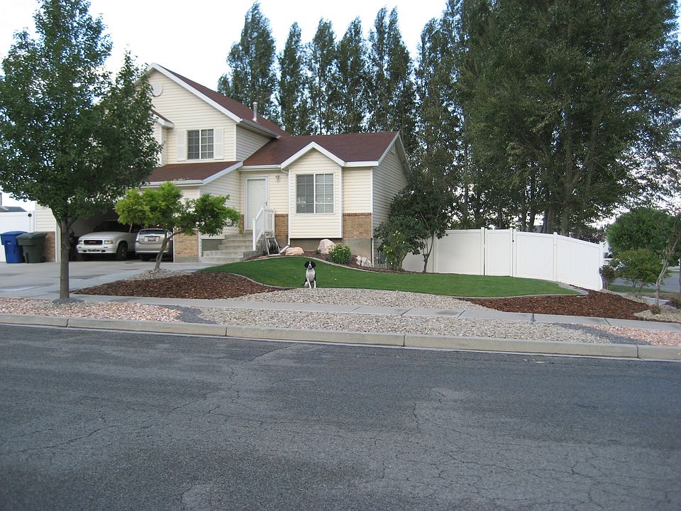 1st image of 1397 N Quincy Ave