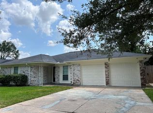 8831 Hendon Ln, Houston, TX 77036
