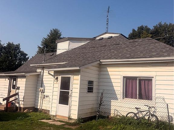 2nd image of 48 Sovereen St