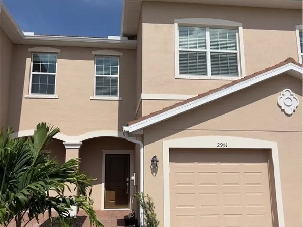 2951 Citrus St, Naples, FL 34120