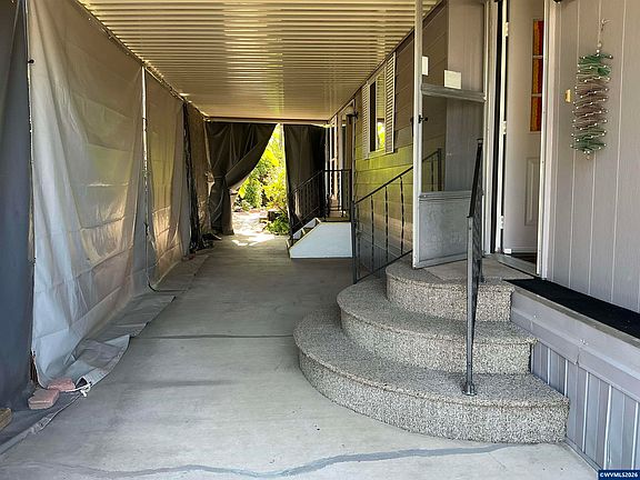 4th image of 1055 Lockhaven Dr N Unit 78
