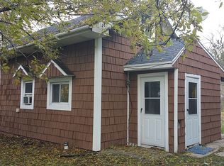 817 Rickett Rd, Brighton, MI 48116