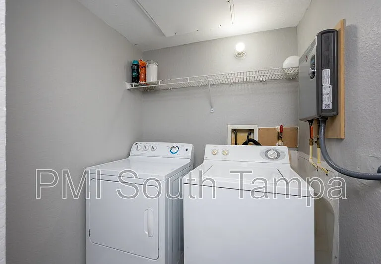 2421 W Horatio St #838 — Photo 21