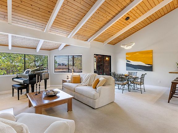 3rd image of 428 El Faisan Dr