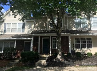 3139 Falling Rock Ct, Charlotte, NC 28213