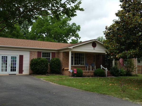 204 Walnut Dr