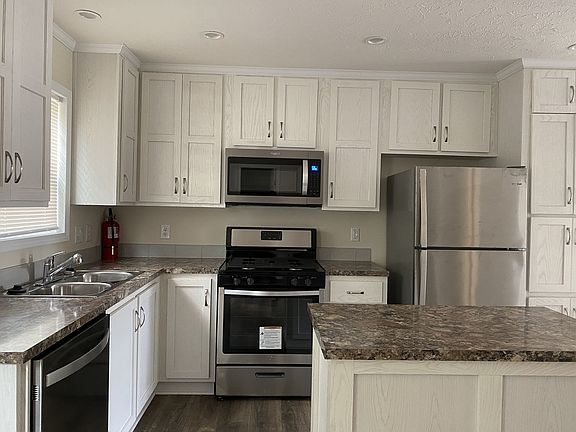 5th image of 14546 Mercury Dr #381