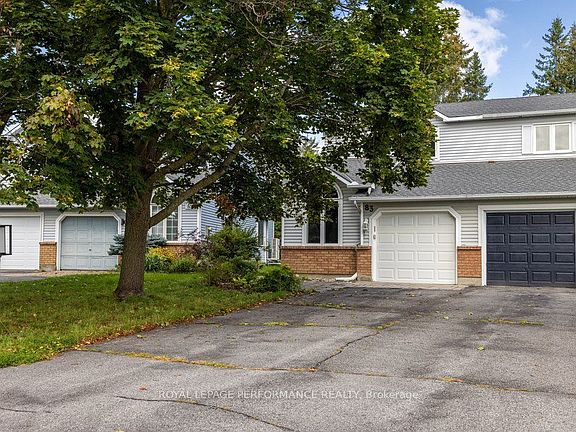 2nd image of 83 Kathleen Cres