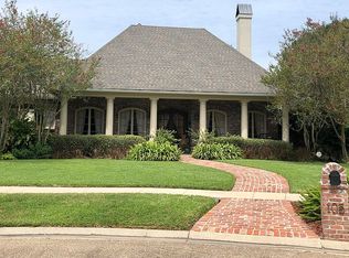 105 Fernewood Dr, Lafayette, LA 70503