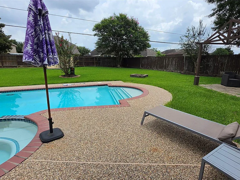 23510 Stratsborough Dr — Photo 35