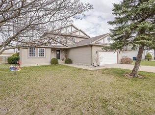1118 Sandpiper Ln, Bowling Green, OH