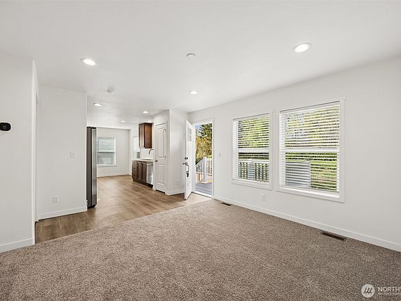 5th image of 11510 E Riverside Drive #27